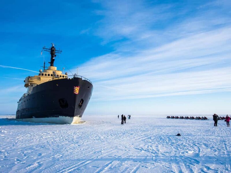 From Oulu: Icebreaker Sampo Cruise & Ice Floating - Safety, Clothing, and Weather Considerations