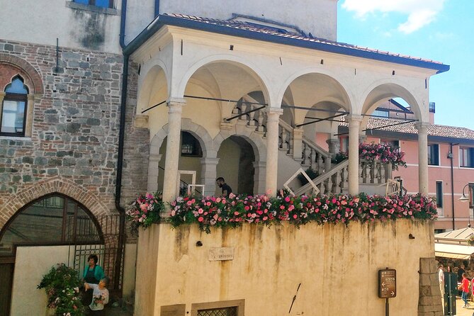 From Padua: Tour to the walled town of Monselice - Detailed Look at the Castle of Monselice and Its Collections
