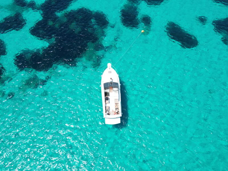 From Palau/La Maddalena: All inclusive Yacht Tour - The Crew: Guides Who Make a Difference