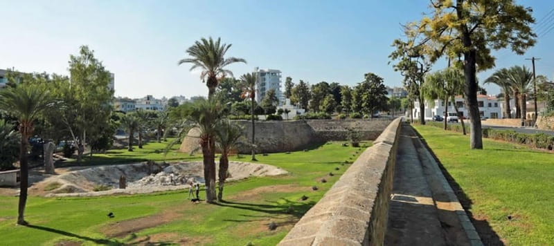From Paphos: Nicosia Tour in Polish - Discovering Nicosia’s Old Town and Modern Neighborhoods