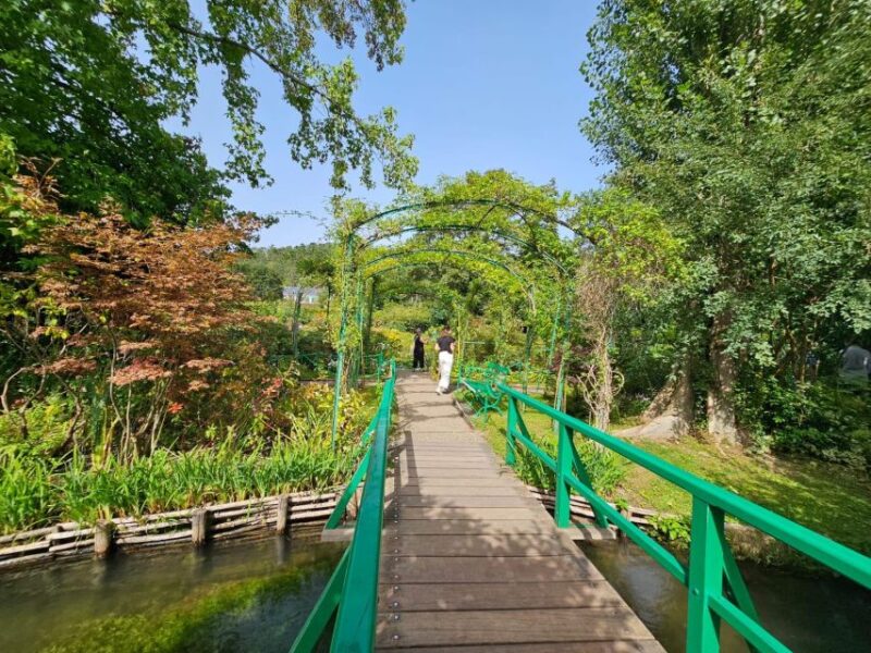 From Paris: Auvers-sur-Oise & Giverny Excursion - Monet’s House and Gardens in Giverny