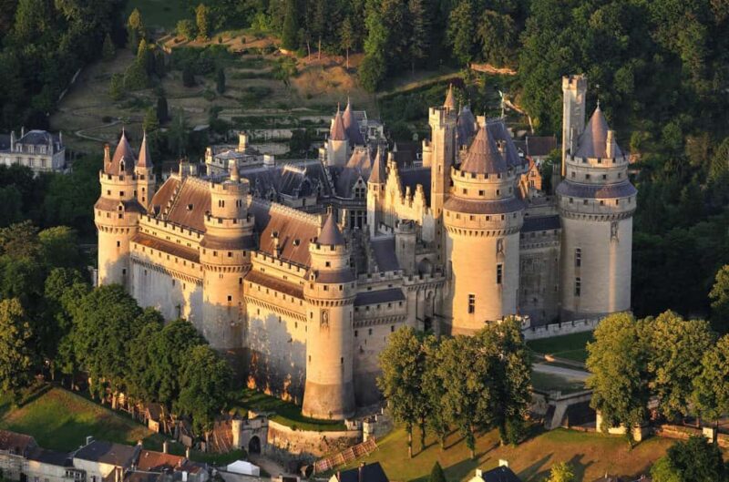 From Paris: Compiègne, Pierrefonds, and Senlis Tour - The Enchanting Château de Pierrefonds: A Fairy Tale Castle