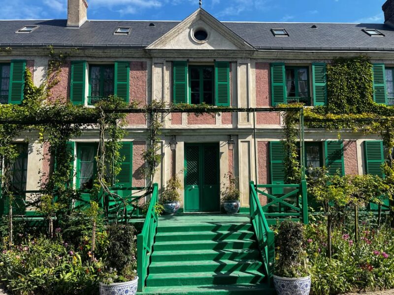 From Paris : Half Day GIVERNY on a PRIVATE TOUR - A Brief Visit to Giverny Village