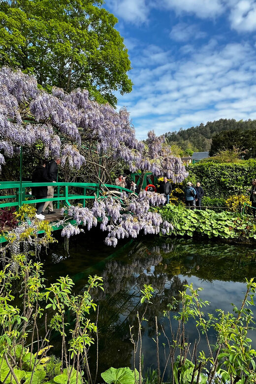 From Paris : Half Day GIVERNY on a PRIVATE TOUR - Scenic Return through Normandy Countryside