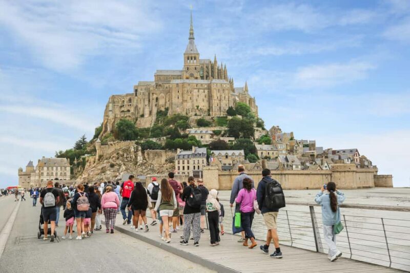 From Paris: Mont Saint-Michel Tour with Hotel Pickup Service - From Paris to Normandy: The Logistics of a Long Day Trip
