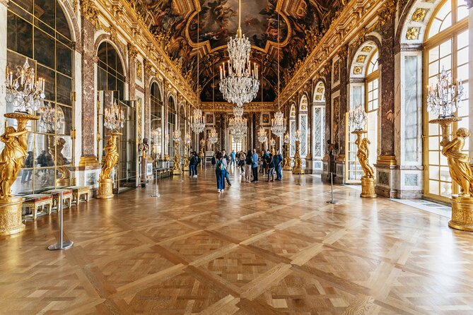 From Paris : Palace of Versailles and Gardens by Bus - Key Points
