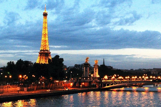 From Paris to CDG airport or From CDG airport to Paris (one way) - Meeting Point Details for a Hassle-Free Experience