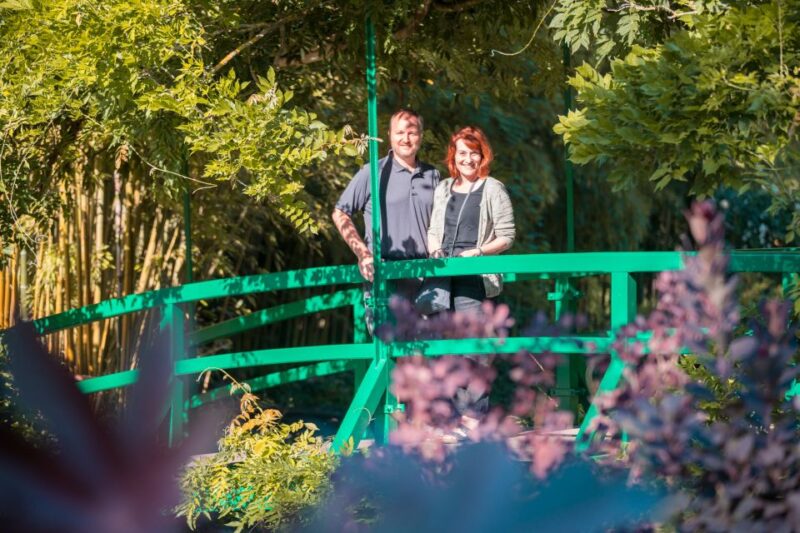 From Paris: Versailles and Giverny Full-Day Trip - Comfortable Transportation and Small Group Dynamics