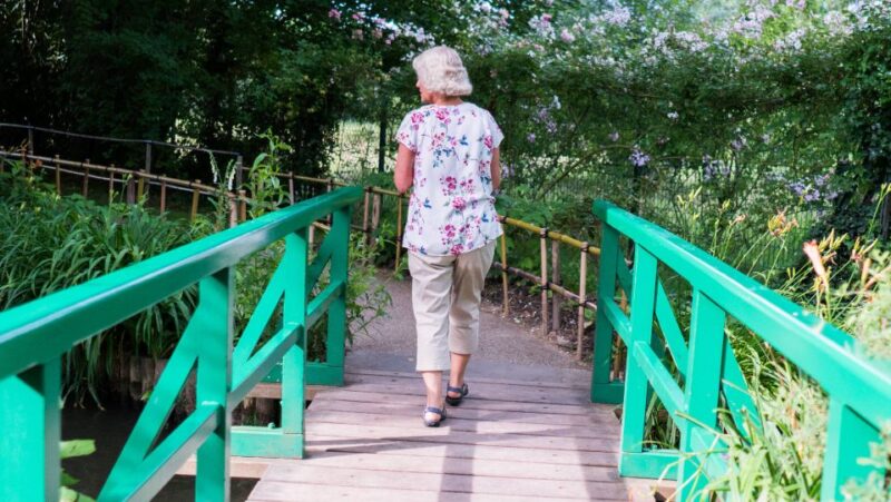 From Paris: Versailles and Giverny Full-Day Trip - Who Will Appreciate This Tour Most?