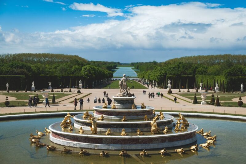 From Paris: Versailles Guided Private Day Trip by Train - Exploring the Palace of Versailles and Its Architectural Style