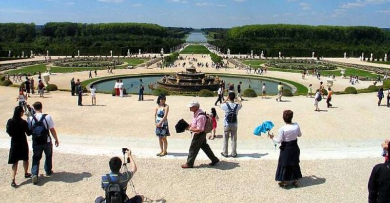 From Paris: Versailles Guided Tour by Deluxe Minibus - Key Points