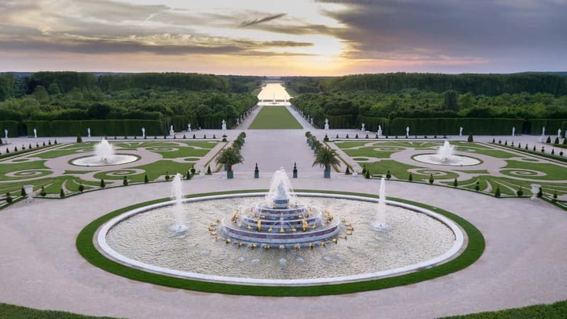 From Paris: Versailles Palace and Gardens with Transfer - The Guide and Overall Experience