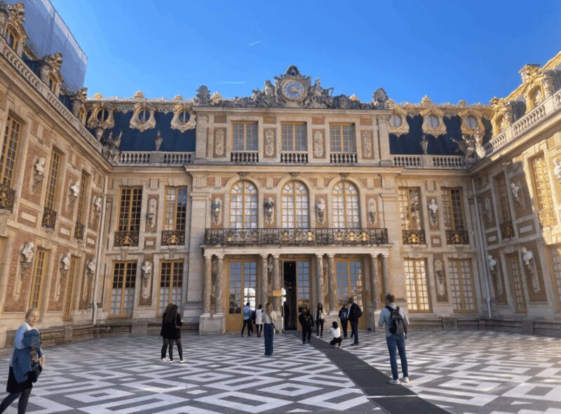 From Paris: Versailles Palace & Garden with Golf Cart - The Exclusive Royal Apartments and Art Collections