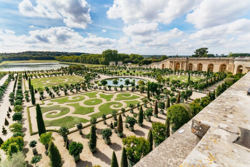 From Paris: Versailles Palace & Gardens with Transportation - Key Points