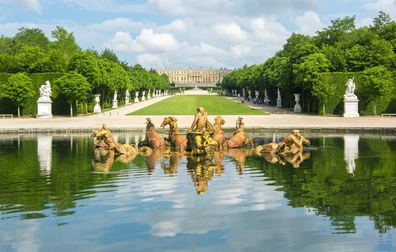 From Paris: Versailles Palace Guided Tour with Bus Transfers - Comparing to Similar Versailles Tours