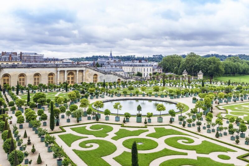 From Paris: Versailles Palace Small Group Half-Day Tour - Experience the Majesty of Versailles in a Compact Half-Day Tour