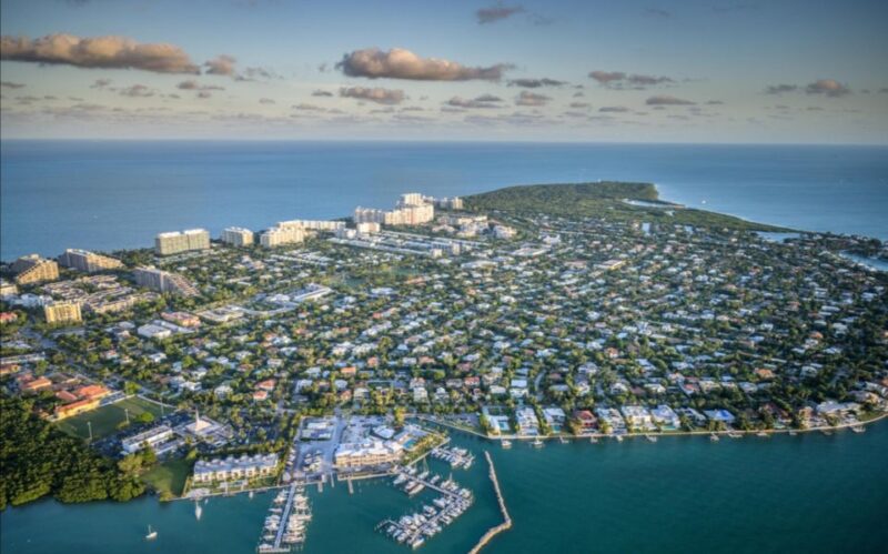 From Pembroke Pines: Helicopter Tour Over Miami - The Pilot and Commentary Experience