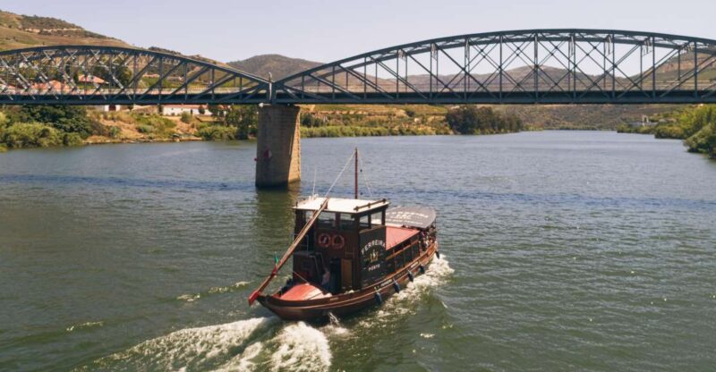From Pinhão: Douro Valley Rabelo Boat Tour with Audio Guide - Exploring Pinhãos Scenic River and Vineyards