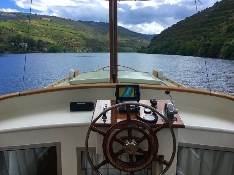 From Pinhão: Private Yacht Cruise along the Douro River - Key Points