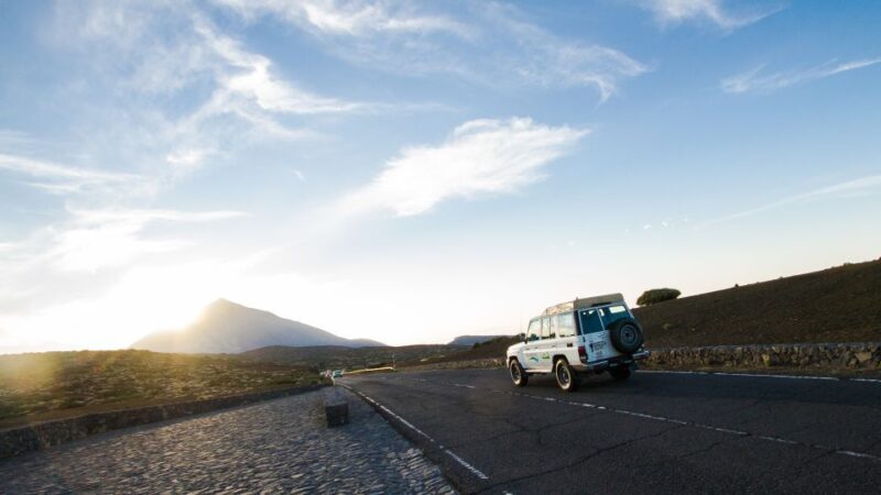 From Playa de las América: Half-Day Jeep Safari Tour - Mount Teide and the Volcano Summit Views