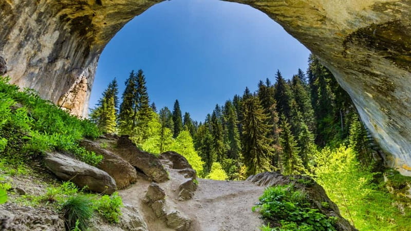 From Plovdiv: Wonderful Bridges and Rhodope Cuisine Day Trip - The Natural Beauty of the Wonderful Bridges