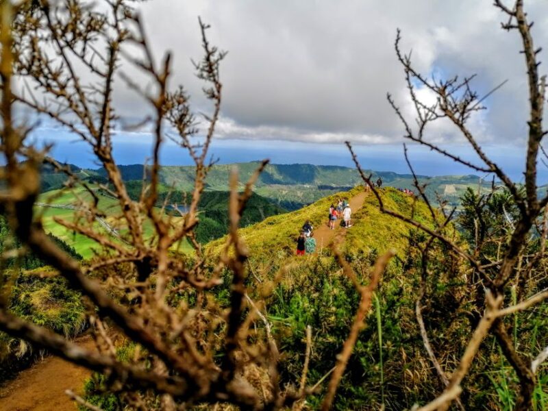 From Ponta Delgada: Sete Cidades Guided Tour - Explore São Miguel’s Natural Beauty on a Guided Tour from Ponta Delgada