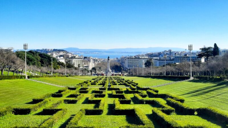 From Portimão or Albufeira: Guided Full-Day Trip to Lisbon - Comparing Similar Experiences