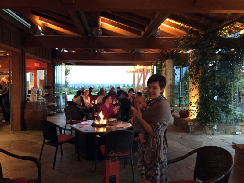 From Portland: Willamette Valley Wine & Whisky - Lunch amidst the vineyards: a relaxing break with local flavors