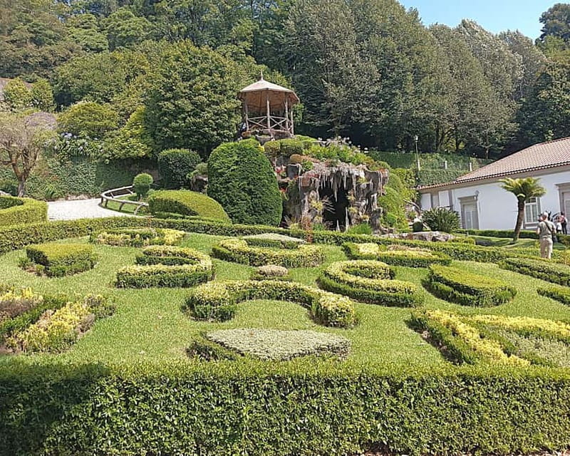 From Porto: Braga and Guimarães Day Tour with Lunch - Savoring Traditional Portuguese Cuisine for Lunch