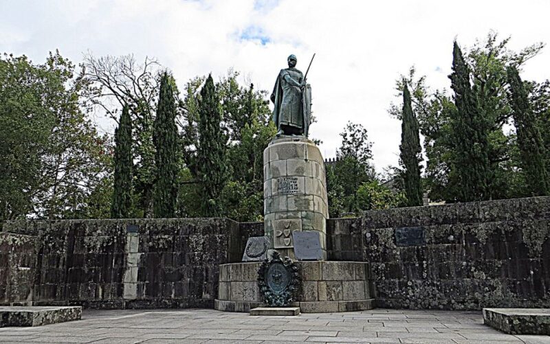 From Porto: Braga and Guimarães Full-Day Trip with Lunch - Discover Guimarães: The Birthplace of Portugal