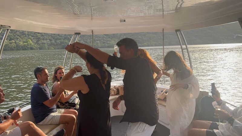 From Porto: Douro Valley, Wine Tasting, Boat, Wine Lunch, Exclusive - Visit to Quinta de Ventozelo: Wine Tasting and Lunch