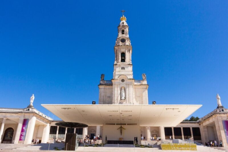 From Porto: Fatima and Miracle of Santarem Private Day Tour - Exploring the Sanctuary of Our Lady of Fátima