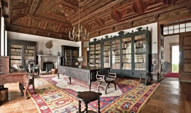 From Porto: Minho Private Nature, History & Traditions Tour - Strolling Through Monção’s Historic Center and Nerys Square