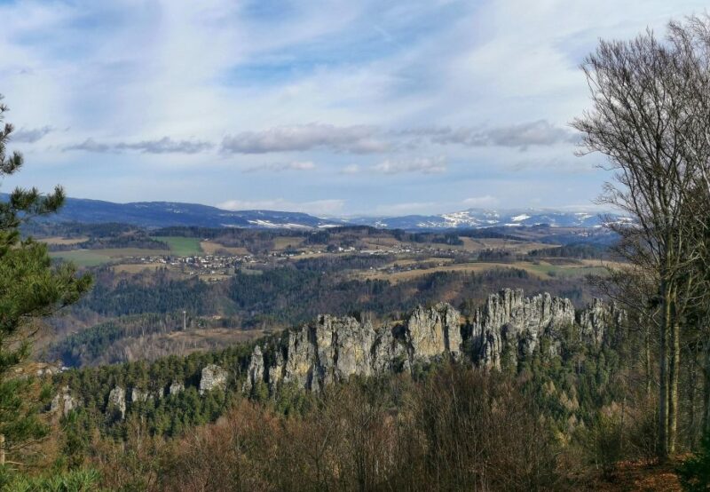 From Prague: Bohemian Paradise - Full-Day Hiking Trip - Practical Details: Transportation, Meeting Point, and Group Size