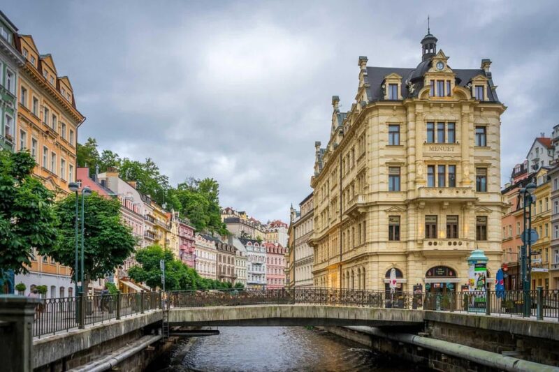 From Prague: Day trip to Karlovy Vary - Exploring Karlovy Vary independently for 4 hours