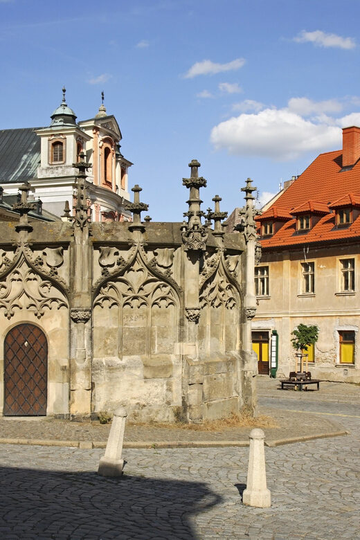 From Prague: Day Trip to Kutna Hora with Czech Lunch - Scenic Photo Stop in the Historic Center of Kutná Hora