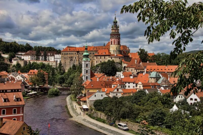 From Prague: eský Krumlov Full-Day Tour with Pickup - Key Points