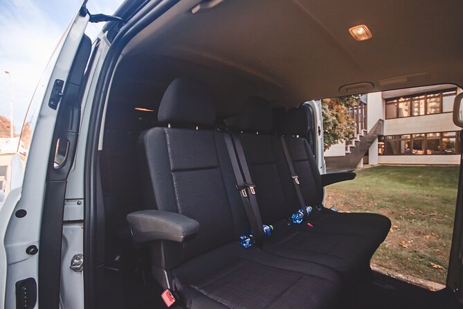 From Prague to Passau - Private Transfer by MINIVAN Mercedes Vito 8+1pax - Key Points