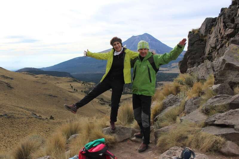 From Puebla: Hiking Iztaccihuatl romantic for couples - Romantic Picnic with Wine and Cheese in the Mountain