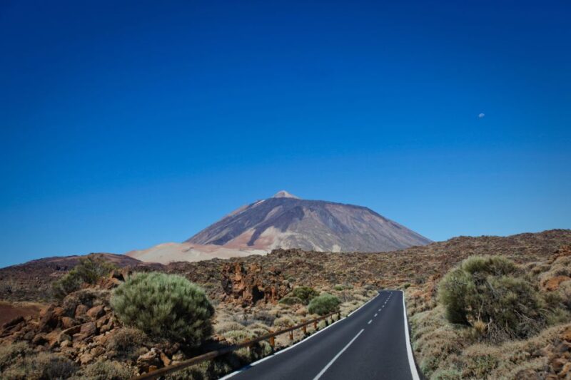 From Puerto de la Cruz: Teide and Masca VIP Tour - The Experience of the Guides and Vehicle
