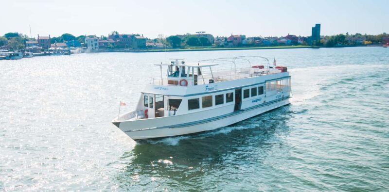 From Punta Sabbioni, Murano and Burano afternoon - Key Points