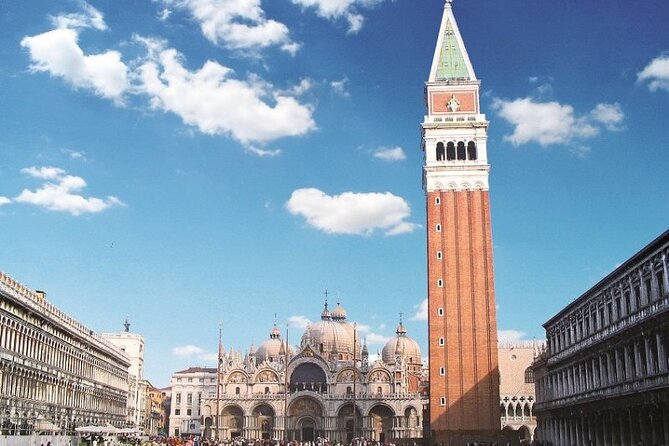 from Punta Sabbioni: Murano and Burano + Venice in the afternoon - A practical day trip exploring Venice’s islands for a reasonable price