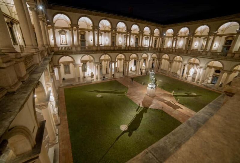 From Raphael's Light to Caravaggio's Shadow: A Guided Tour of Brera - Highlights of Key Masterpieces: From Perspective to Power