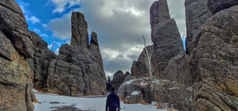 From Rapid City: Mt Rushmore-Crazy Horse-CSP Wildlife Loop - Exploring Custer’s Historic Town and Scenic Wildlife Loop