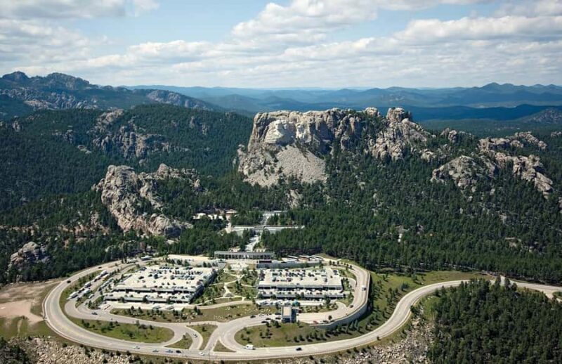 From Rapid City: Mt. Rushmore Memorial Tour - Mount Rushmore and the Black Hills Scenic Drive