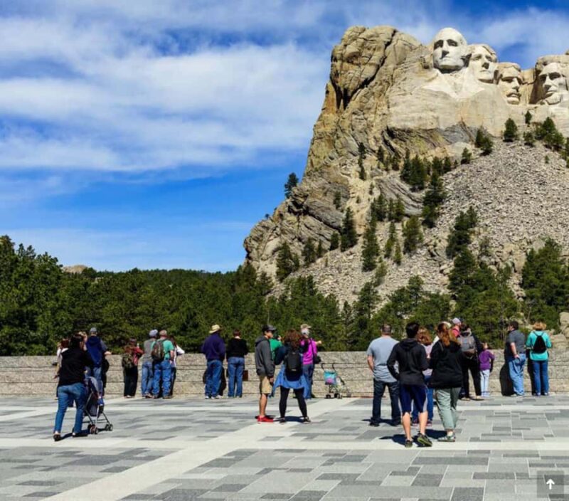 From Rapid City: Mt. Rushmore Memorial Tour - Tour Guide and Visitor Experience