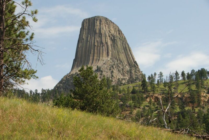 From Rapid City: Private Devils Tower Tour and Hike - Discover the Private Devils Tower Hike and History from Rapid City