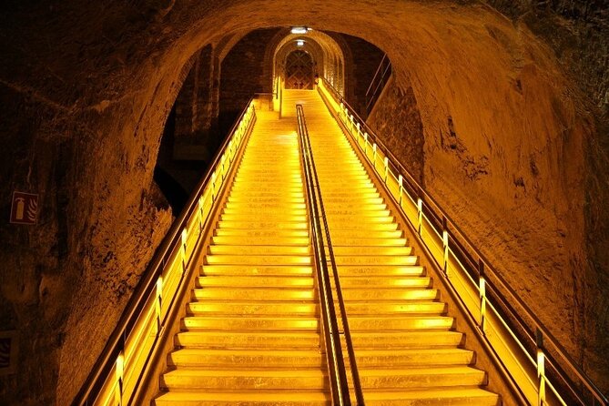 From Reims Champagne Day Trip Veuve Clicquot Local Domain & Lunch - Lunch at a Reims Restaurant