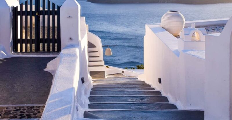 From Rethymnon Explore Santorini Villages, Oia & Fira - The High-Speed Ferry Experience: Comfort and Practicality