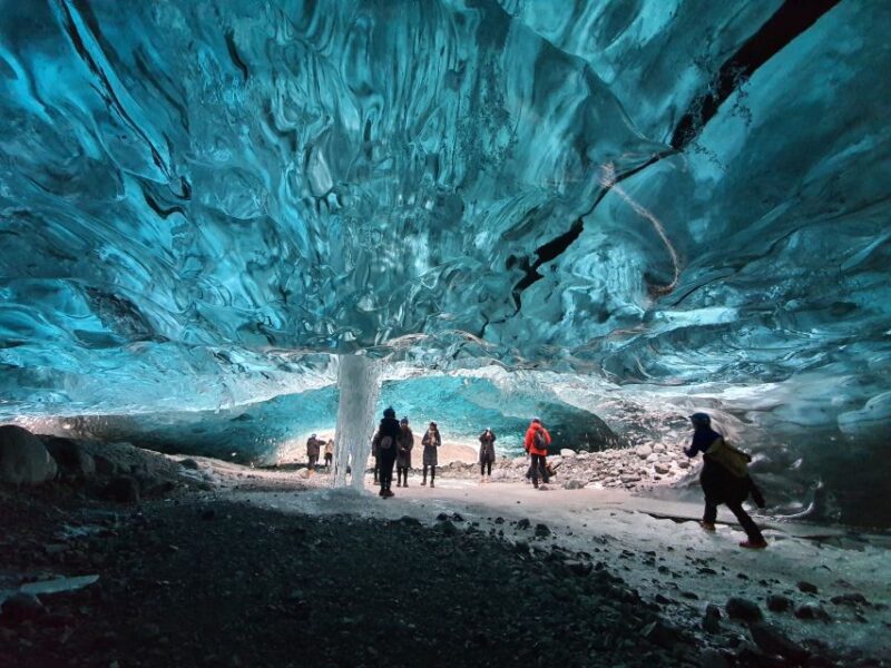 From Reykjavik: 3-Day South Coast Winter Tour with Ice Cave - Discovering Ice Caves in Vatnajökull National Park